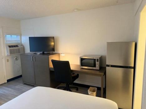 Mc Pacific Inn & Suites Torrance Bagian luar foto