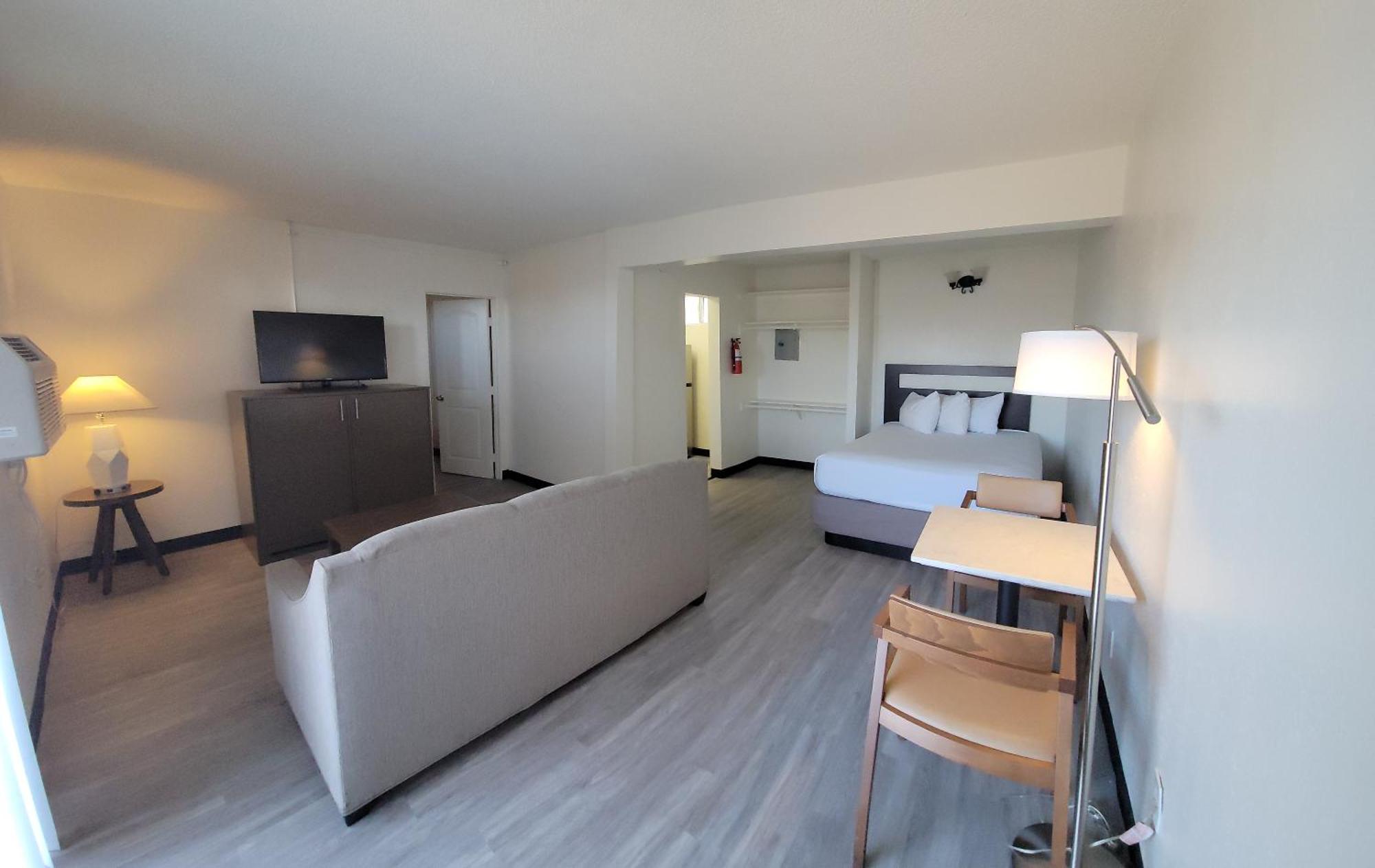 Mc Pacific Inn & Suites Torrance Bagian luar foto